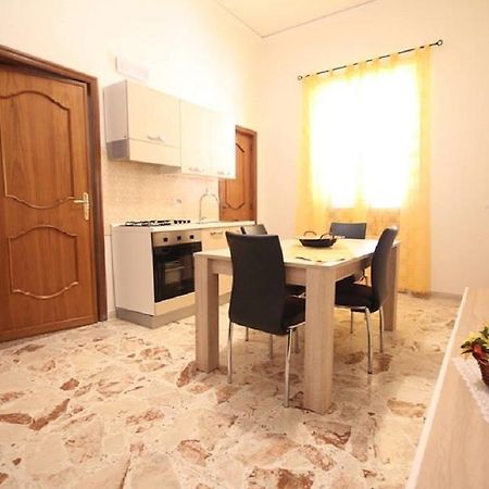 Apartament Le Tre Rose Di Mary Avola Zewnętrze zdjęcie